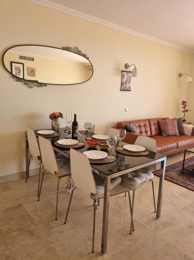 Elegant Apartment With Fantastic Views At The Top Of Calahonda Sitio de Calahonda Luaran gambar